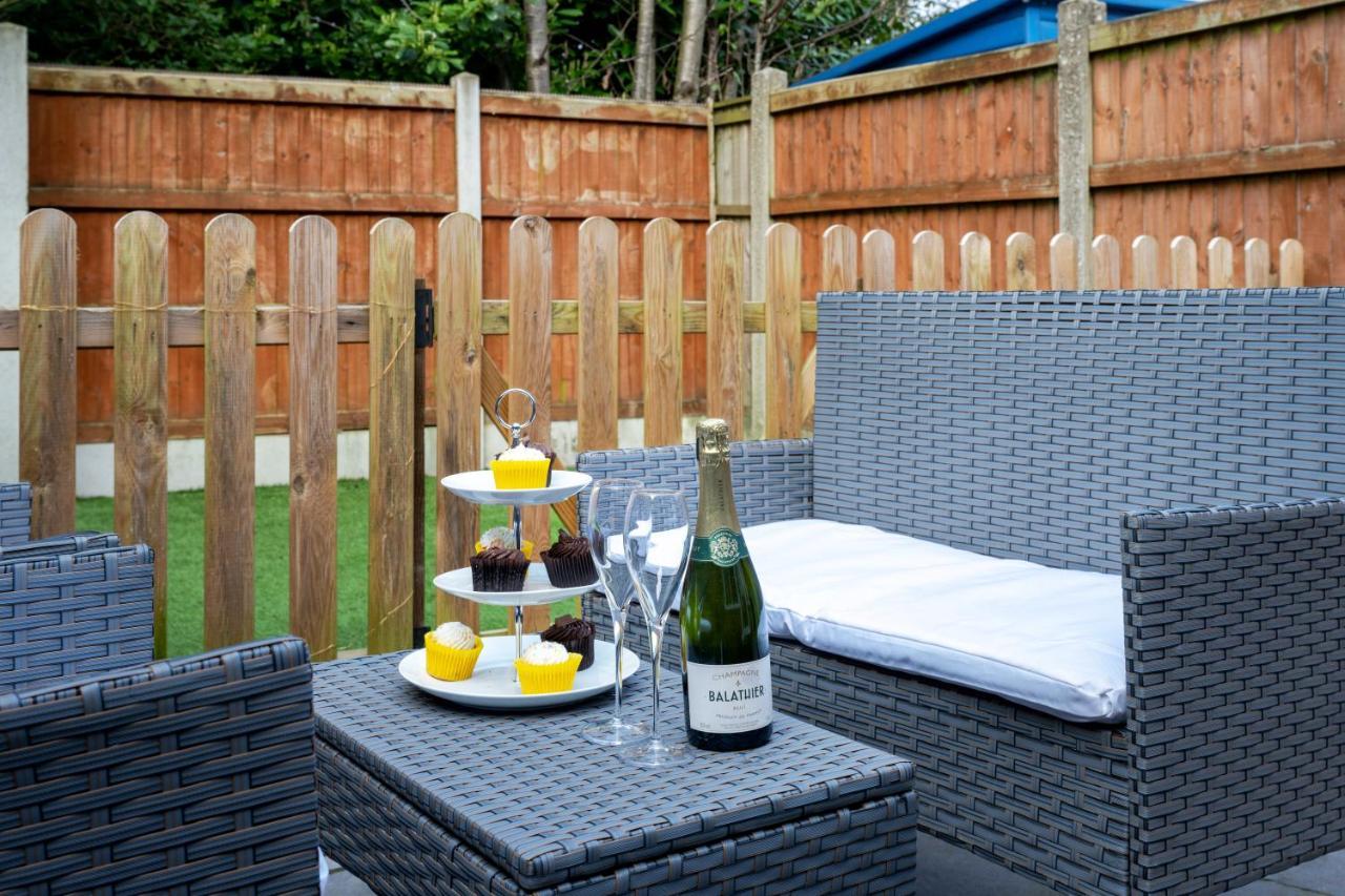 Yew Tree House Contractor / Family Home Free Netflix Fast Wifi Near Dudley/Birmingham Cradley Heath Esterno foto