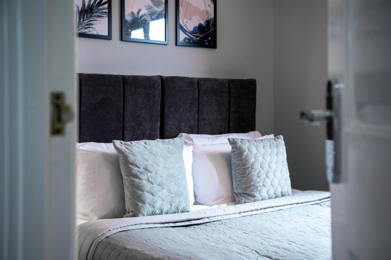 Yew Tree House Contractor / Family Home Free Netflix Fast Wifi Near Dudley/Birmingham Cradley Heath Esterno foto